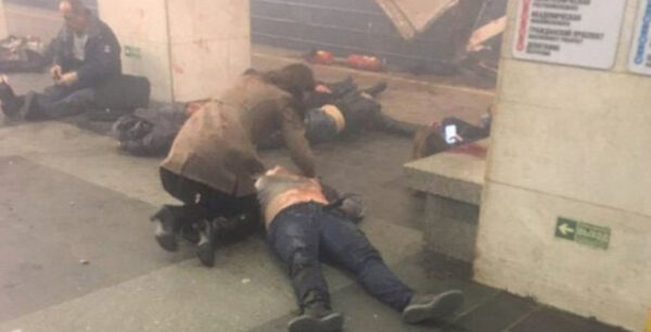 ΥΠΕΞ για εκρήξεις στην Αγία Πετρούπολη: Η Ελλάδα στέκεται στο πλευρό του λαού της Ρωσίας