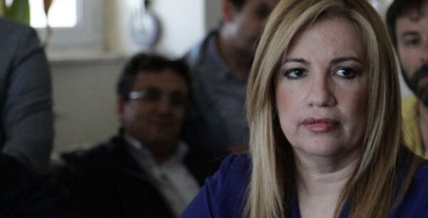 Γεννηματά: Το Φως της Ανάστασης να μας γεμίσει ελπίδα