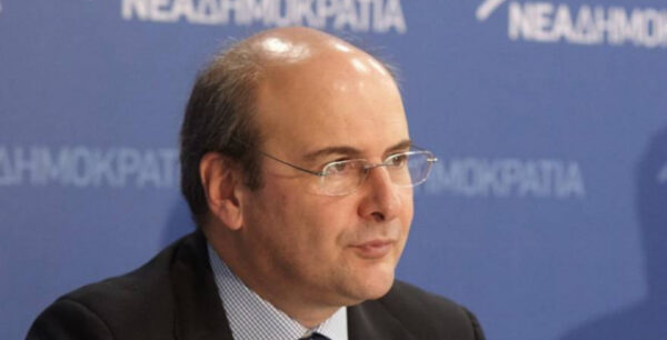 Χατζηδάκης: «Το πρόβλημα με τα «κόκκινα» δάνεια θα γίνει ακόμη χειρότερο»