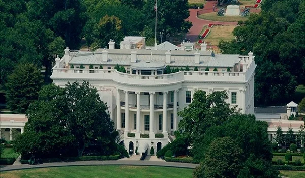 Συναγερμός στις ΗΠΑ: Ύποπτο πακέτο έξω από τον Λευκό Οίκο