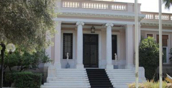 Πανηγυρίζει το Μαξίμου για τις προβλέψεις του ΔΝΤ: «Δεν χρειάζονται άλλα μέτρα»