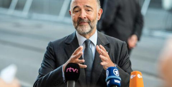 Μοσκοβισί: Απαραίτητη η συμφωνία μέσα στις επόμενες εβδομάδες