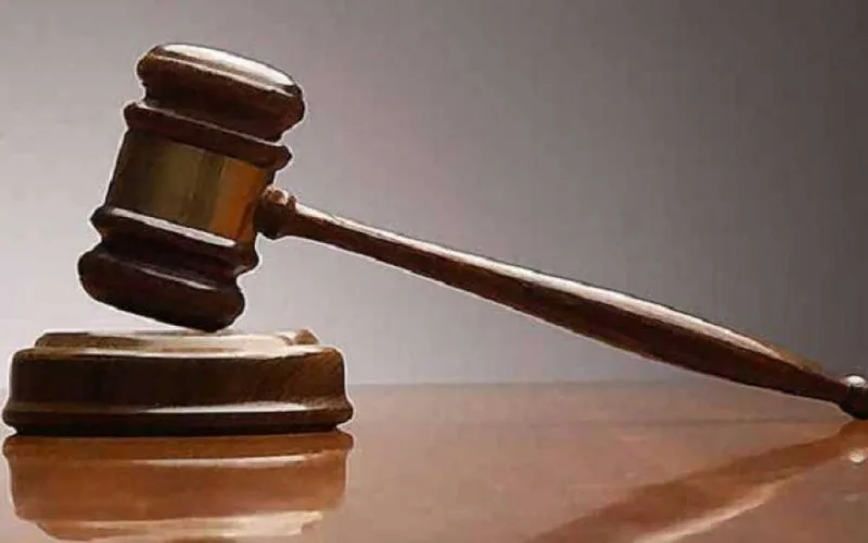 ΣΟΒΑΡΗ ΕΞΕΛΙΞΗ: ΠΑΡΑΠΟΜΠΗ ΣΕ ΠΕΙΘΑΡΧΙΚΟ ΜΕ ΤΟ ΕΡΩΤΗΜΑ ΤΗΣ ΣΟΒΑΡΗΣ ΑΠΕΙΘΕΙΑΣ ΓΙΑ ΔΙΕΥΘΥΝΤΡΙΑ ΙΔΙΩΤΙΚΟΥ ΣΧΟΛΕΙΟΥ ΤΗΣ ΑΘΗΝΑΣ – ΠΡΟΚΑΤΑΡΚΤΙΚΗ ΕΡΕΥΝΑ ΓΙΑ ΠΑΡΑΒΙΑΣΕΙΣ ΤΗΣ ΝΟΜΟΘΕΣΙΑΣ ΣΤΟ ΣΧΟΛΕΙΟ