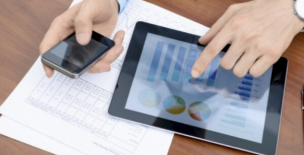 Ετσι θα χάνει ο κόσμος το σπίτι του: Ολα θα γίνονται μέσω ενός υπολογιστή, κινητού ή τάμπλετ!