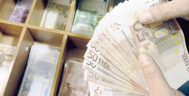 Με καθυστέρηση 111 ημερών κινείται η ελληνική αγορά