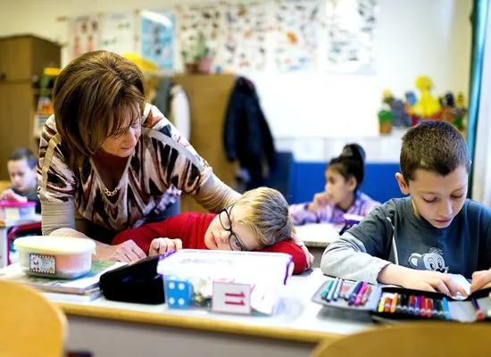 Η εγκύκλιος αποσπάσεων Ε.Ε.Π. και Ε.Β.Π. σε Σ.Μ.Ε.Α.Ε και  ΚΕ.Δ.Δ.Υ. 2017-2018