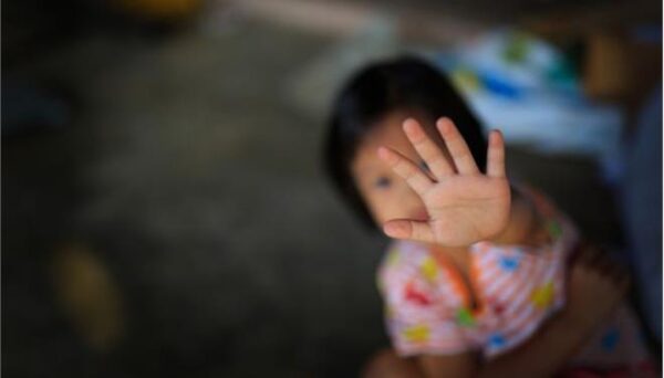 Παιδική σεξουαλική κακοποίηση: Σήμα κινδύνου από τους ειδικούς