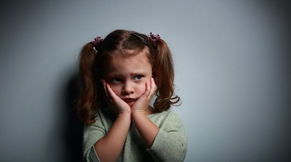 Πώς να μιλήσετε στα παιδιά σας για τις τρομοκρατικές επιθέσεις;