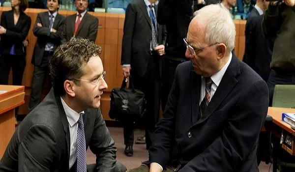 Σχέδιο 4 σημείων για το ελληνικό χρέος προωθεί ο Ντάισελμπλουμ