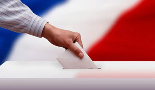 Γαλλικές εκλογές: Μακρόν ή Λε Πεν – Εκκενώθηκε το προαύλιο του Λούβρου