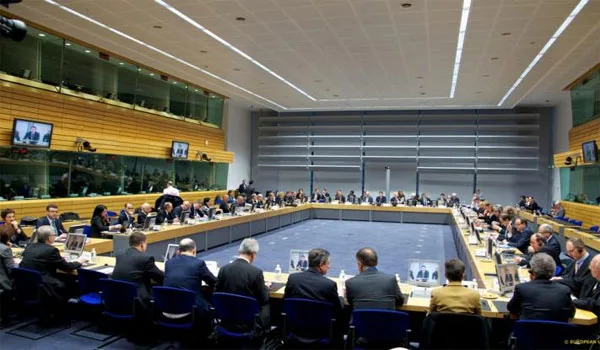 Το παρασκήνιο του δραματικού Eurogroup για την Ελλάδα
