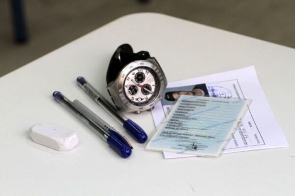 Πανελλήνιες 2017: Τί θα συμβεί σε περίπτωση ξαφνικής ασθένειας υποψηφίου στις Πανελλαδικές