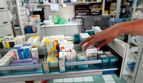 Αντιμέτωποι με σύνδρομο επαγγελματικής εξουθένωσης οι μισοί Έλληνες φαρμακοποιοί