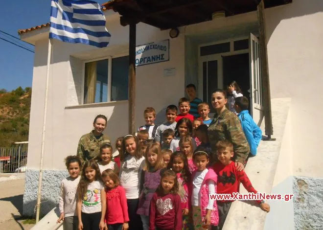 Ροδόπη: Οδοντίατροι του στρατού εξέτασαν δωρεάν μαθητές δημοτικών σχολείων