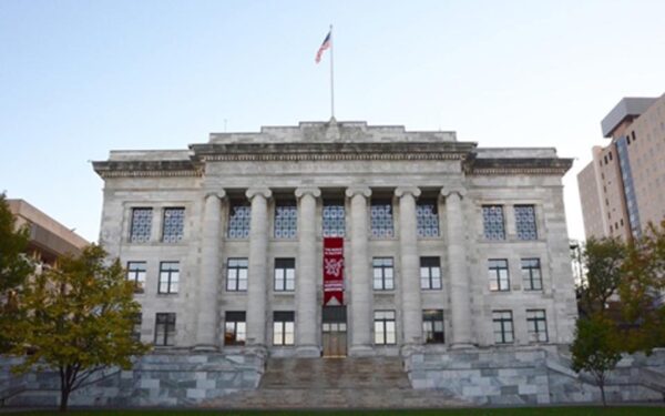 Σπουδαία ιδρύματα ζητούν Ελληνες γιατρούς