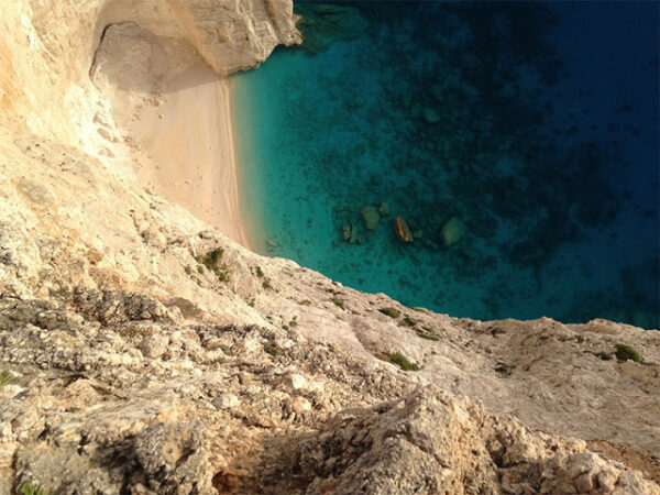 Φοιτητής έβγαλε selfie και έπεσε στο κενό