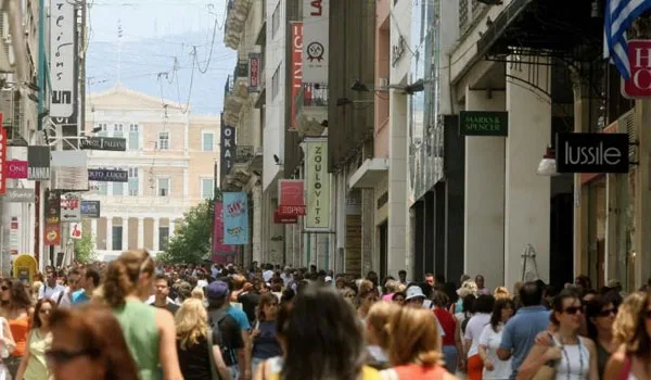 Ανοιχτά καταστήματα: Σε ποιες περιοχές θα ανοίγουν 30 Κυριακές τον χρόνο