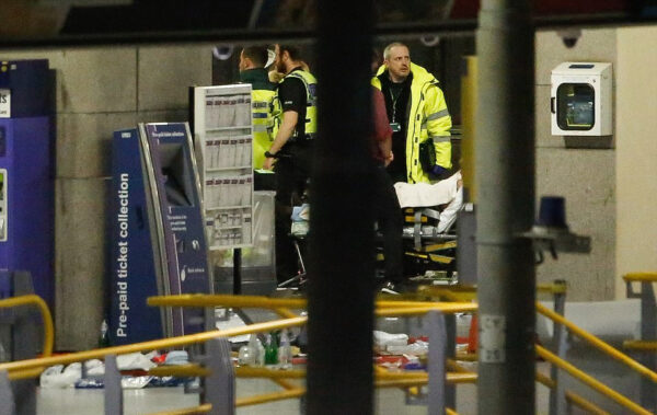 Τραγωδία στο Μάντσεστερ: 22 νεκροί, οι πιο πολλοί παιδιά!