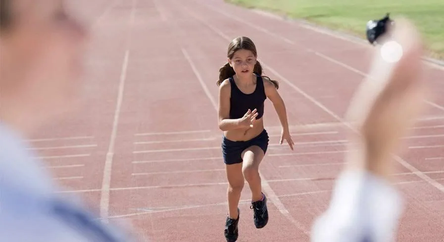 Σήμερα η εφηβεία αρχίζει στα δεκαοχτώ