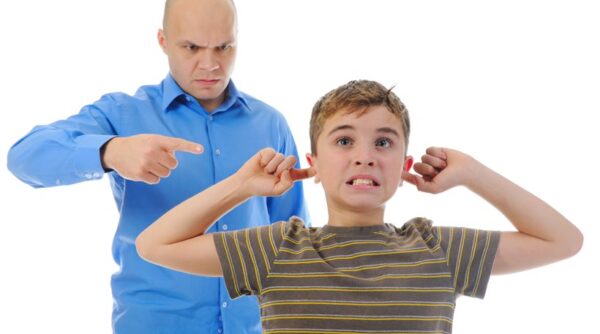 Τα χαρακτηριστικά των «κακοποιητικών» γονιών