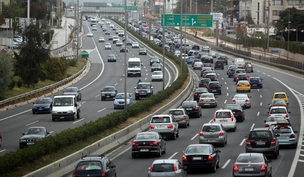 Το 35% των Ελλήνων οδηγεί ακόμη κι αν έχει καταναλώσει αλκοόλ