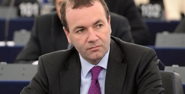 “Θα δώσουμε ελάφρυνση χρέους αλλά μετά από αλλαγή κυβέρνησης στην Ελλάδα”