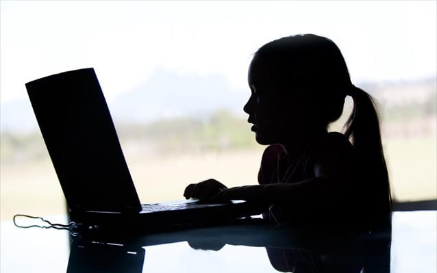 Έρευνα: 6 στα 10 παιδιά έχουν πρόσβαση στο Ιντερνετ