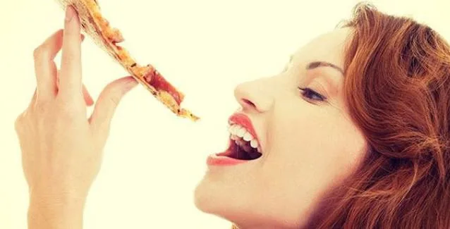 Αυτές είναι οι 4 πιο εθιστικές τροφές