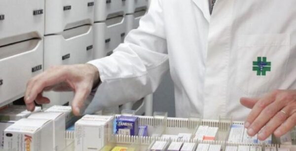 Τι αλλάζει με το νέο rebate στα φάρμακα