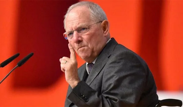 Handelsblatt: Ο Σόιμπλε ζητεί την έγκριση των βουλευτών για την Ελλάδα