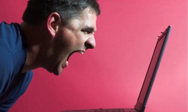 Σας ενοχλούν τα γραμματικά λάθη των άλλων; Διαβάστε αυτό…