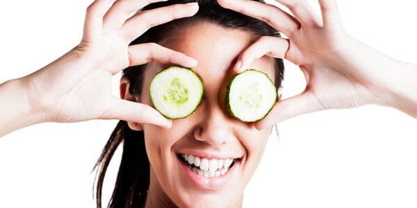 Σακούλες κάτω από τα μάτια: Γιατί δημιουργούνται και πώς θα τις αντιμετωπίσετε