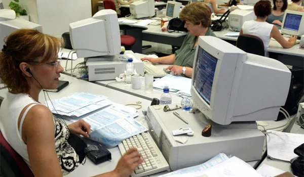 Δημόσιο: Διαθέσιμες 291 θέσεις για αποσπάσεις και μετατάξεις