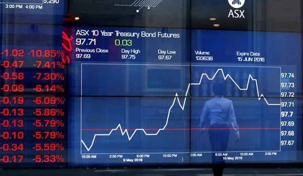 Θετικές οι αντιδράσεις από την έξοδο της Ελλάδας στις αγορές