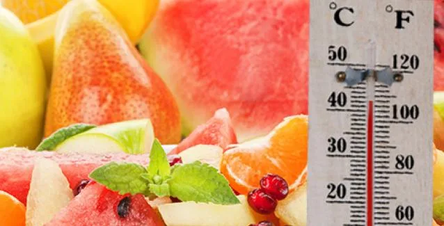 Καύσωνας και διατροφή: ποιές τροφές να προτιμούμε και ποιές να αποφεύγουμε