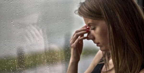 Αυτός είναι ο λόγος που μας πιάνει πονοκέφαλος μετά την βροχή!