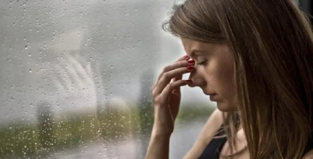 Αυτός είναι ο λόγος που μας πιάνει πονοκέφαλος μετά την βροχή!