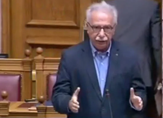 Ο Κ. Γαβρόγλου στην Ολομέλεια της Βουλής για τις ξενόγλωσσες σπουδές στα Πανεπιστήμια