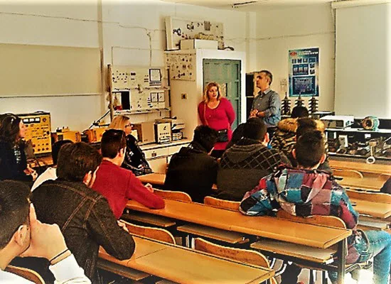 Παράταση υποβολής αιτήσεων για εκπαιδευτικούς στα ΚΠΑ2 του ΟΑΕΔ