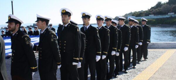 AEN: Περισσότερους Έλληνες αξιωματικούς έχει ανάγκη η αγορά