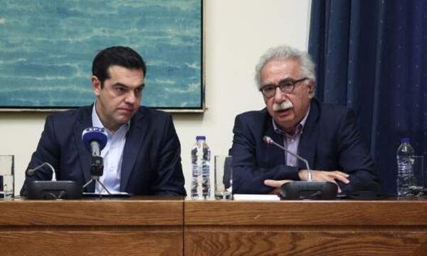 Ο Τσίπρας καλεί τον Γαβρόγλου στο Μαξίμου για τις Πανελλαδικές εξετάσεις