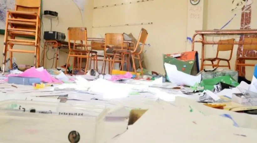 Βάνδαλοι κατέστρεψαν σχολεία σε Αγρίνιο και Μεσολόγγι