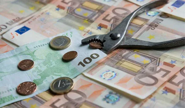 Έρχονται νέες περικοπές σε συντάξεις και επιδόματα – Οι μεγάλοι χαμένοι