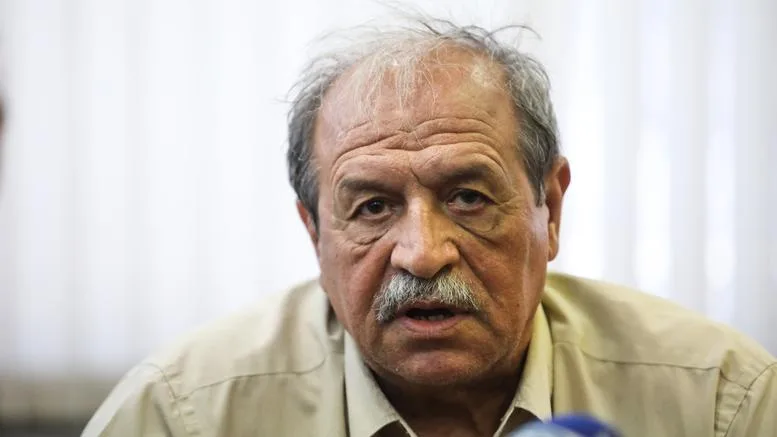 Δεν θα απολυθεί κανένας από τον ΟΑΣΘ διαβεβαιώνει ο Σ.Παππάς