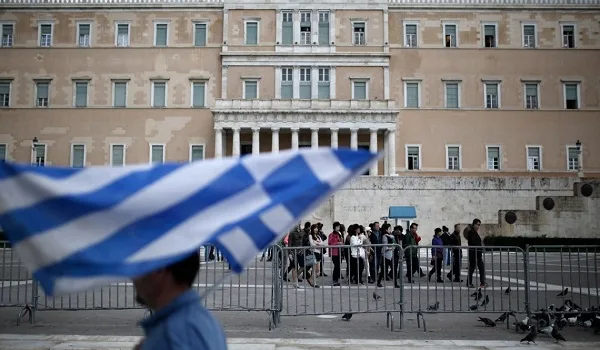 Γιατί η Ελλάδα είναι η μόνη χώρα που δεν έχει βγει ακόμη από τα Μνημόνια – Τι φταίει