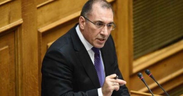 Καμμένος: “Σημαιοφόροι με κλήρωση σημαίνει αφανισμός των αρίστων!”