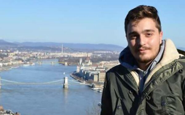 Πέρασε πρώτος στη Νομική αλλά δεν θα πάει λόγω οικονομικών δυσκολιών