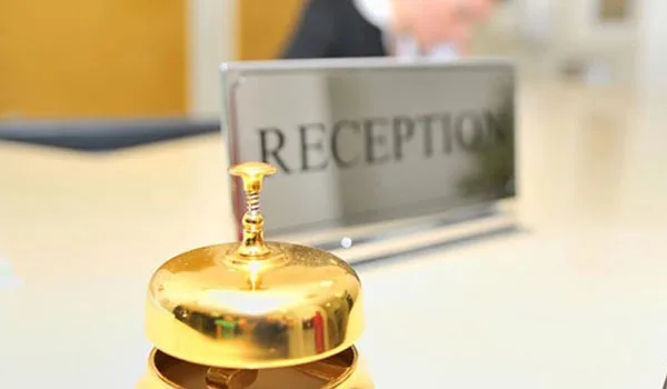 Πόσο χιλιάδες ευρώ μπορεί να κοστίζει πενθήμερη διαμονή σε 5άστερο ξενοδοχείο;