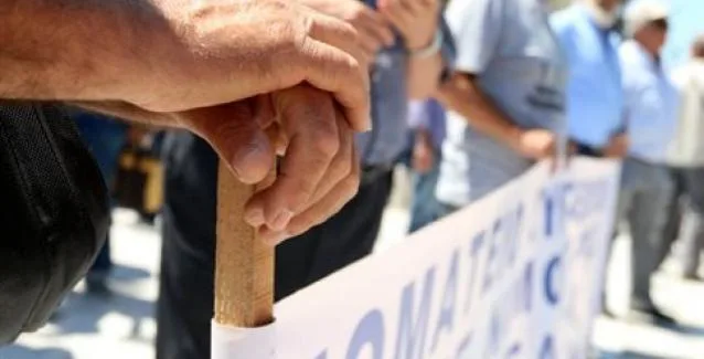 «Κρύβουν» τις συντάξεις των 185 ευρώ