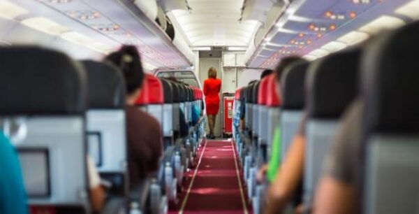 Είναι μολυσμένος ο αέρας στα αεροπλάνα;